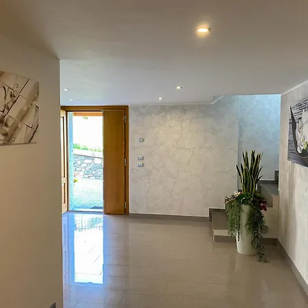 Piccola Orchidea Piccola Orchidea Finestra Sul Lago Apartment *